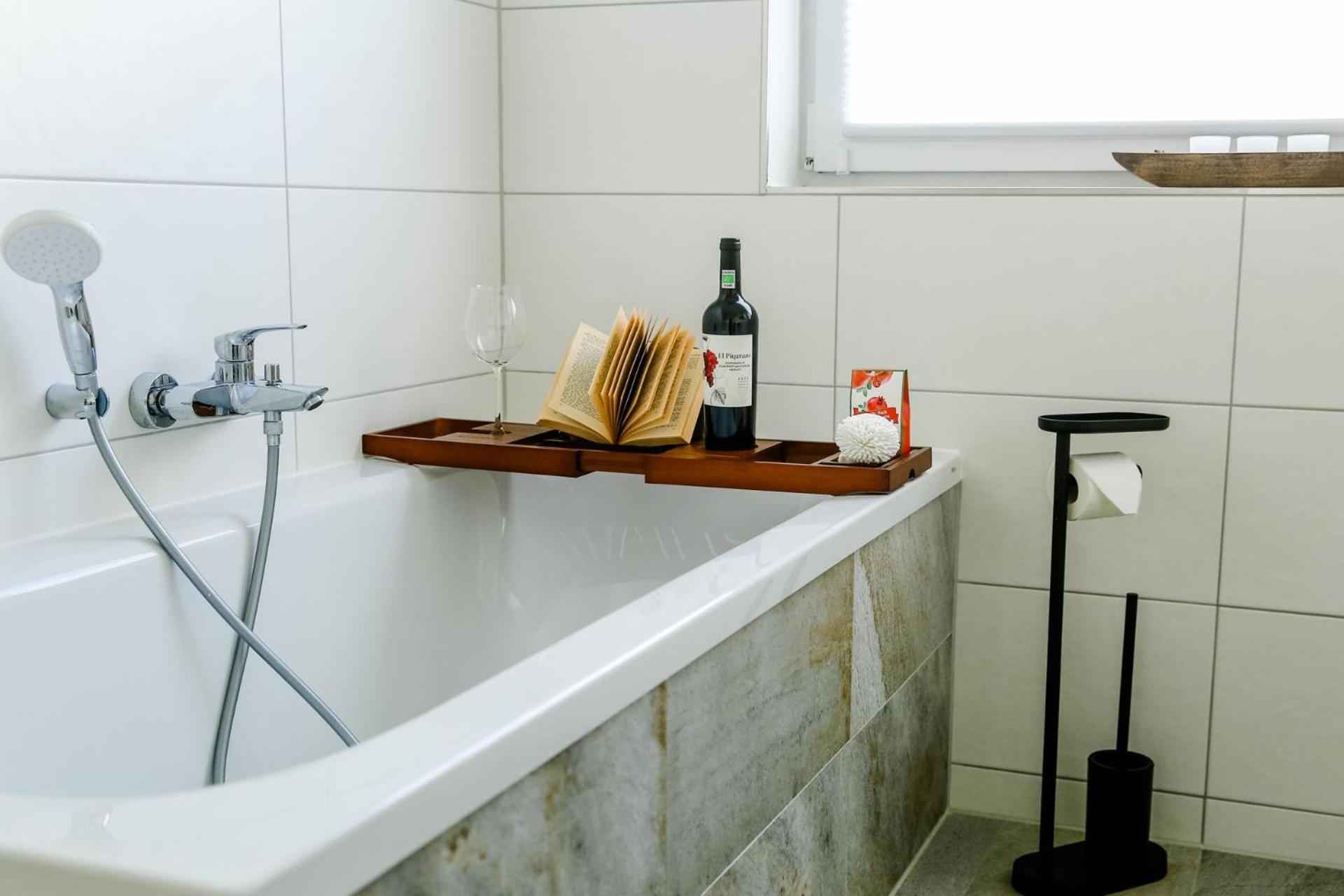 Apartmenthaus Windland Pouch Bagian luar foto